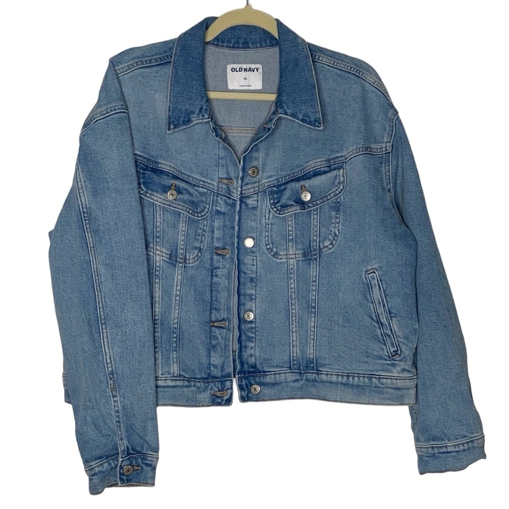 Old Navy light blue denim jacket. Size XL